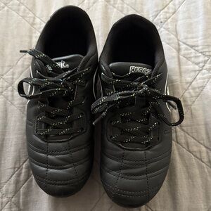 Kids Procat Black Soccer Cleats
